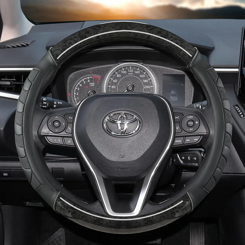 

Mahogany Wood Grain Car Steering Wheel Cover For Toyota Avalon Camry 2018-2022 Corolla 2018-2022 Crown 2018-2022 RAV4 2019-2022