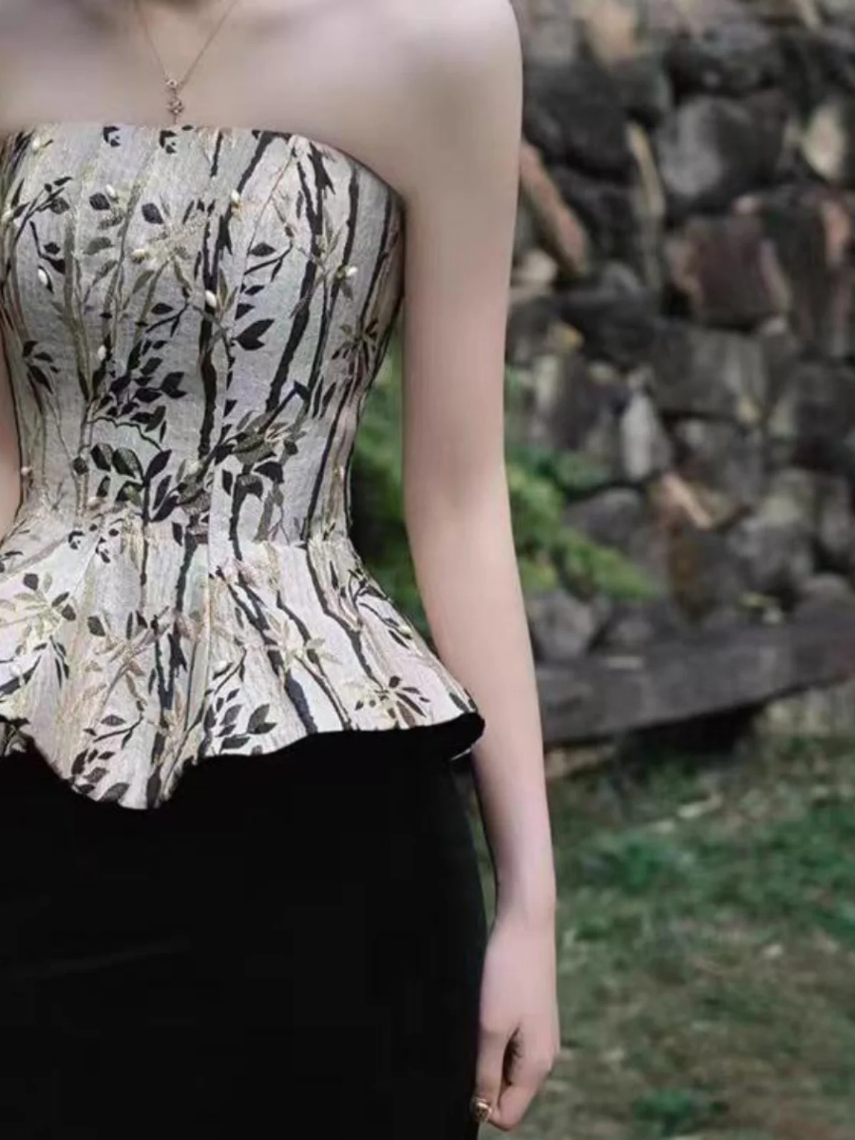 

Ele Bla Velvet Evening Gown with Saes Faionable Chinese Sle for Wedding Ceremonies Birthday Parties And Performances