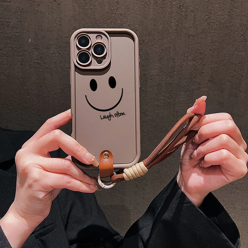 Smile Face Lanyard-Handyhülle für iPhone 12 13 14 15 16 17 ProMax 15 14 13 Pro Plus Stoßfeste Matte Silikonhülle – Detail 4