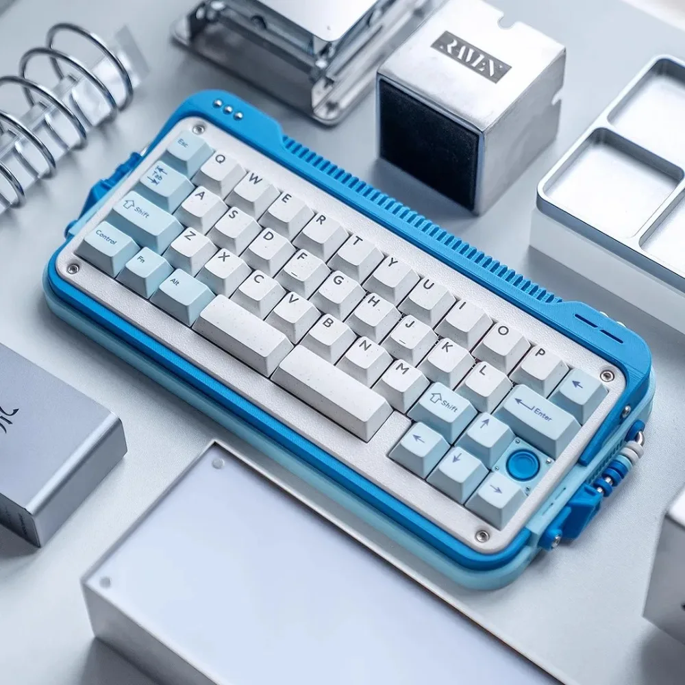 

Cod40 Mechanical Keyboard Kit 2.4G Wireless Hot Swap 40% Layout Support QMK VIA 3D Print Multicolor Customized Gaming Accessorie