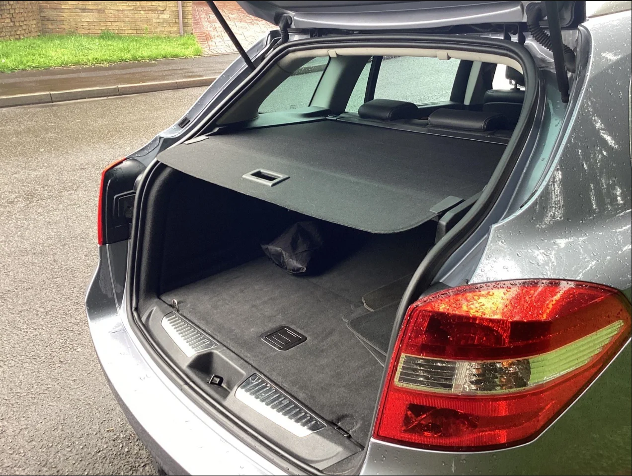 

Auto Pop-Up Trunk Struts for Renault Laguna Sports Tourer I 1995-2001 Estate 475mm Automatic Opening Gas Supports with Springs