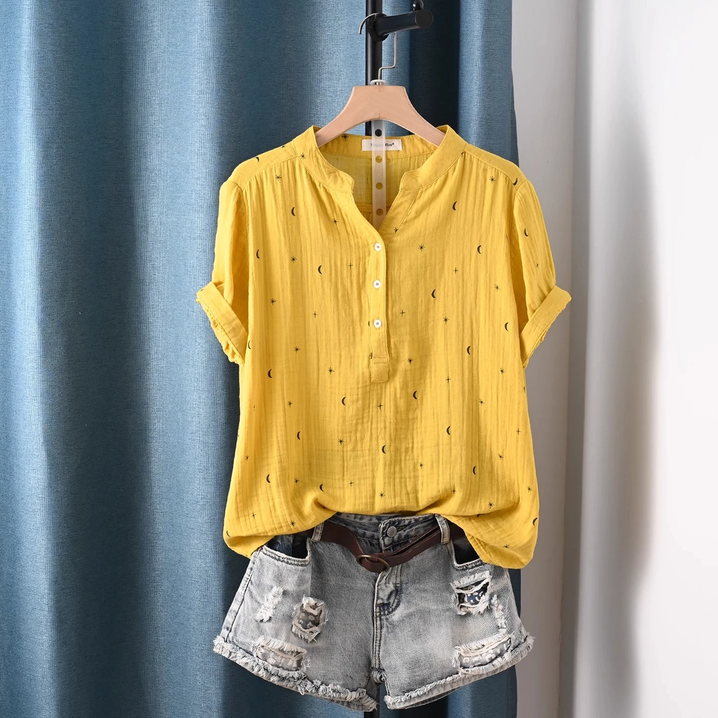 

Women's blouse women Japanese cotton yarn yellow moon print shirts & blouses summer top short sleeve shirt women's clothing