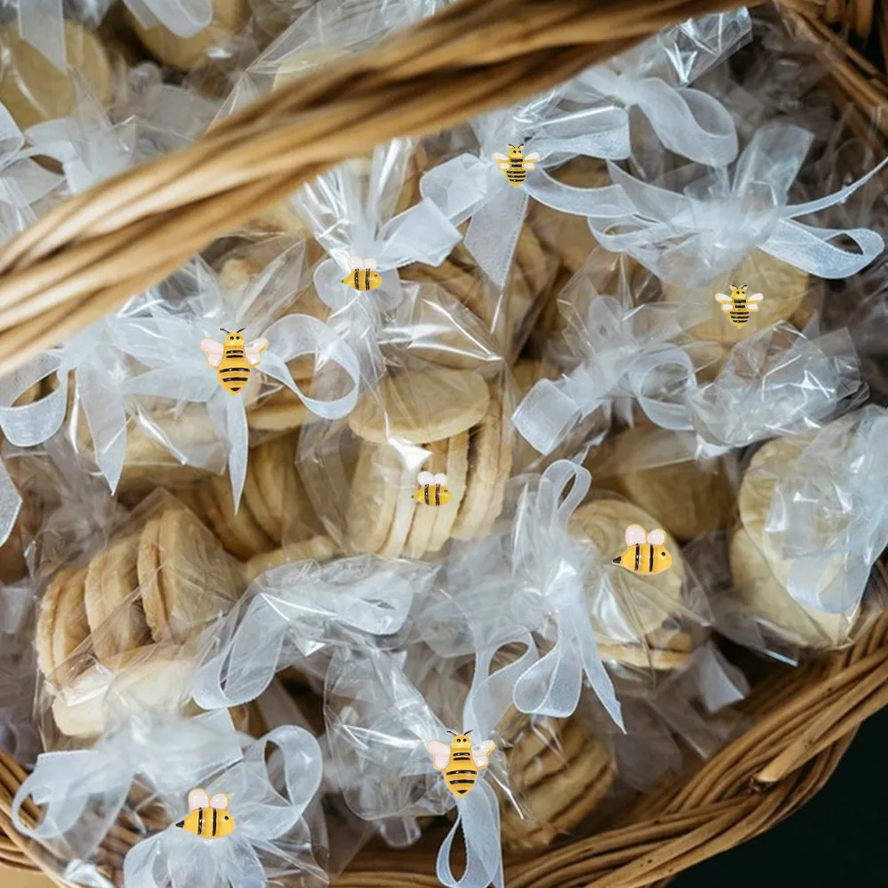100Pcs Elegant Lightweight Resin Bees Craft Embellishments for Wreaths DIY Decor Bee Theme Parties Outdoor Indoor Bee Shaped