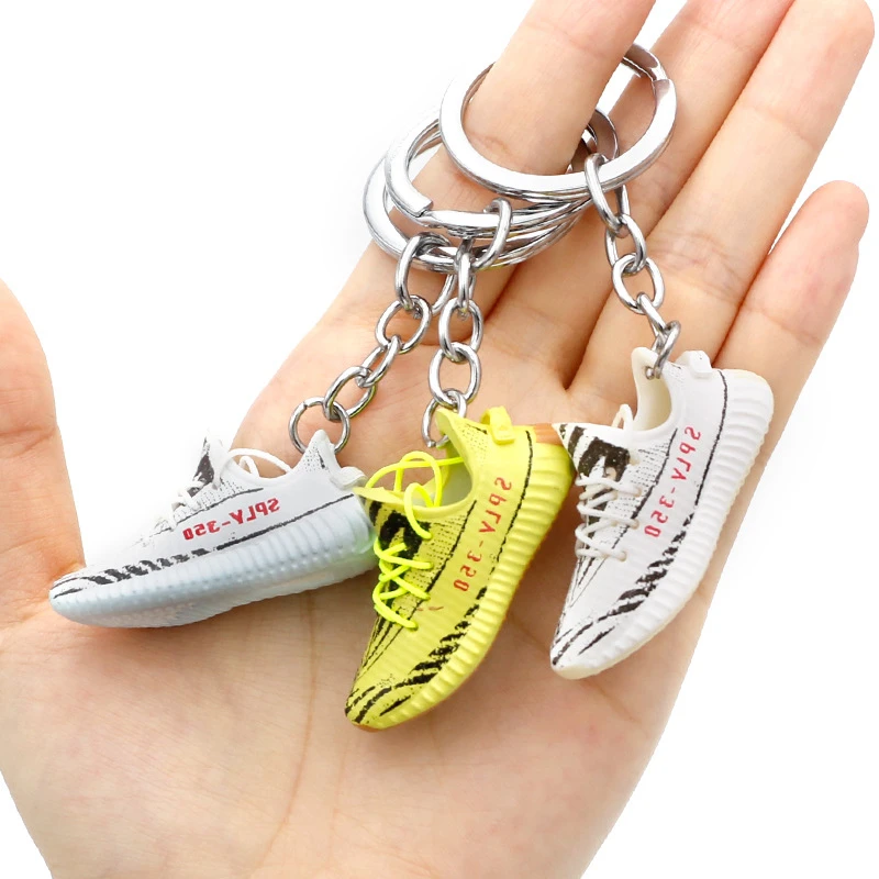 Creative Mini Sneakers Keychain Gift 3D Shoe Model Bags Backpacks Decorative Ornaments Car Door Keyring Gift For Boyfriend Gifts