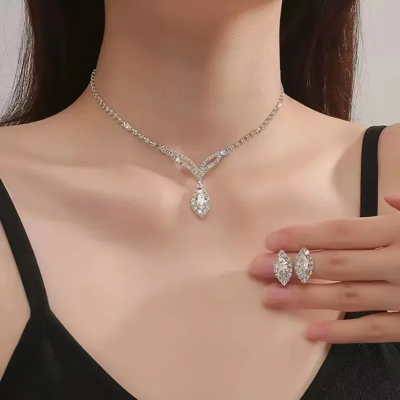 Explosive Sparkling Diamond Bridal Necklace Earrings Jewelry Set Simple and Versatile Exquisite Claw Chain Bridal Wedding Dress