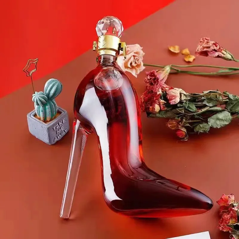 High-heeled Shoes Wine Decanter ,Creative Red Wine Cup,Glass Empty Wine Bottle Craft Furniture, Bar Accessories,Christmas Gifts