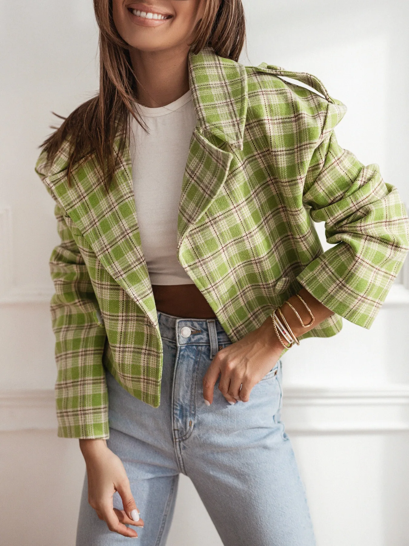 Women Cropped Plaid Blazer Wide Lapel With Epaulets Long Sleeve Open Front Loose Plaid Wool‑Blend Short Jacket Outerwear