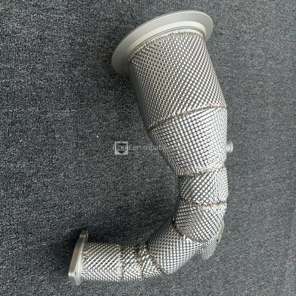 Edelstahl-Downpipe für Audi S4 S5 B9 3.0T mit Hitzeschutz – Detail 7