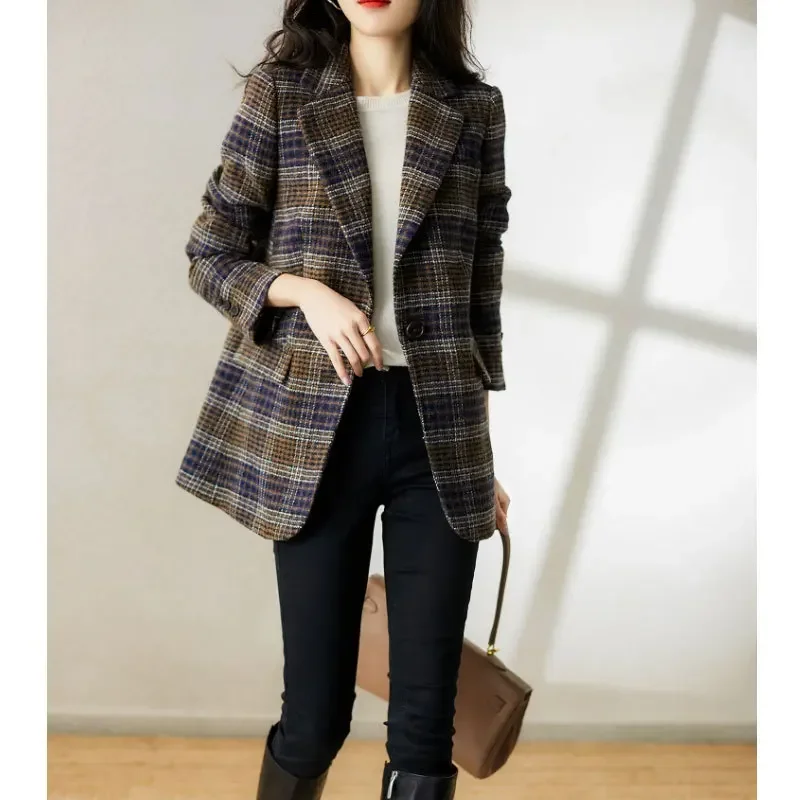 2022 autumn and winter new Korean version high-quality retro British style modern plaid waist wool blazer women