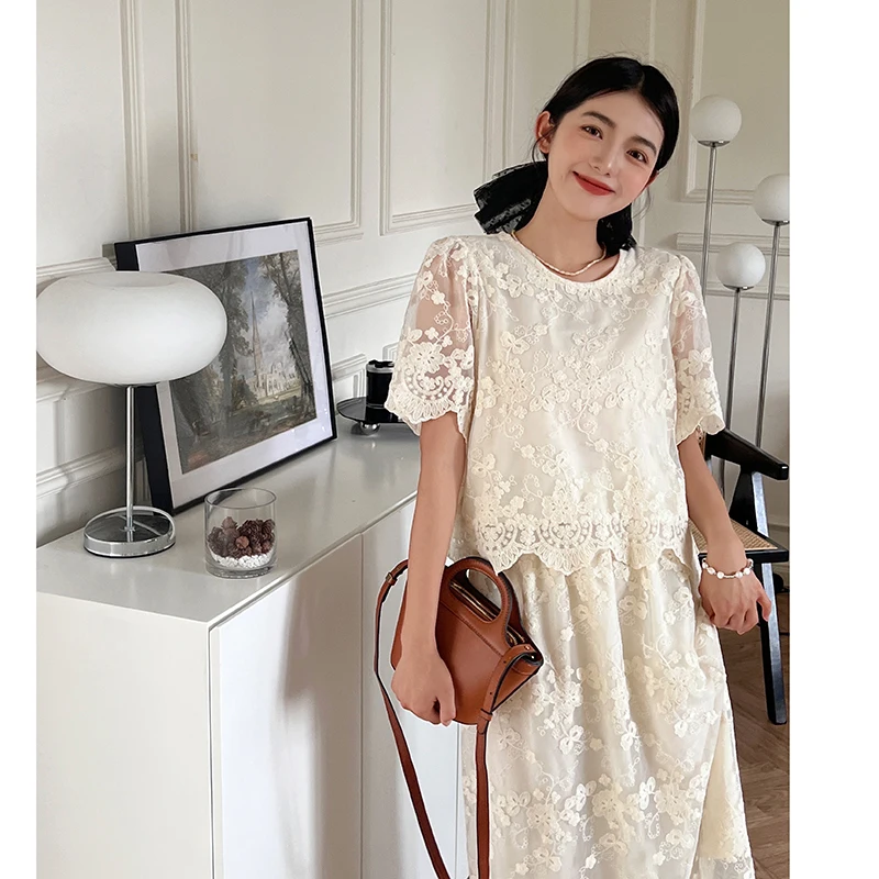 Women Vintage Lace Suit Hollow Out Top And Embroidery Midi Long Skirt Two Piece Set Matching Outfit Female Lady Clothing Summer