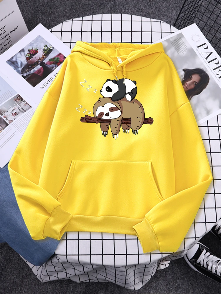 Panda Lying On A Sloth Prints Women Sweatshirt Autumn Fleece Warm Hooded Casual Fashion Hoodies All-Match Unisex Sportswear