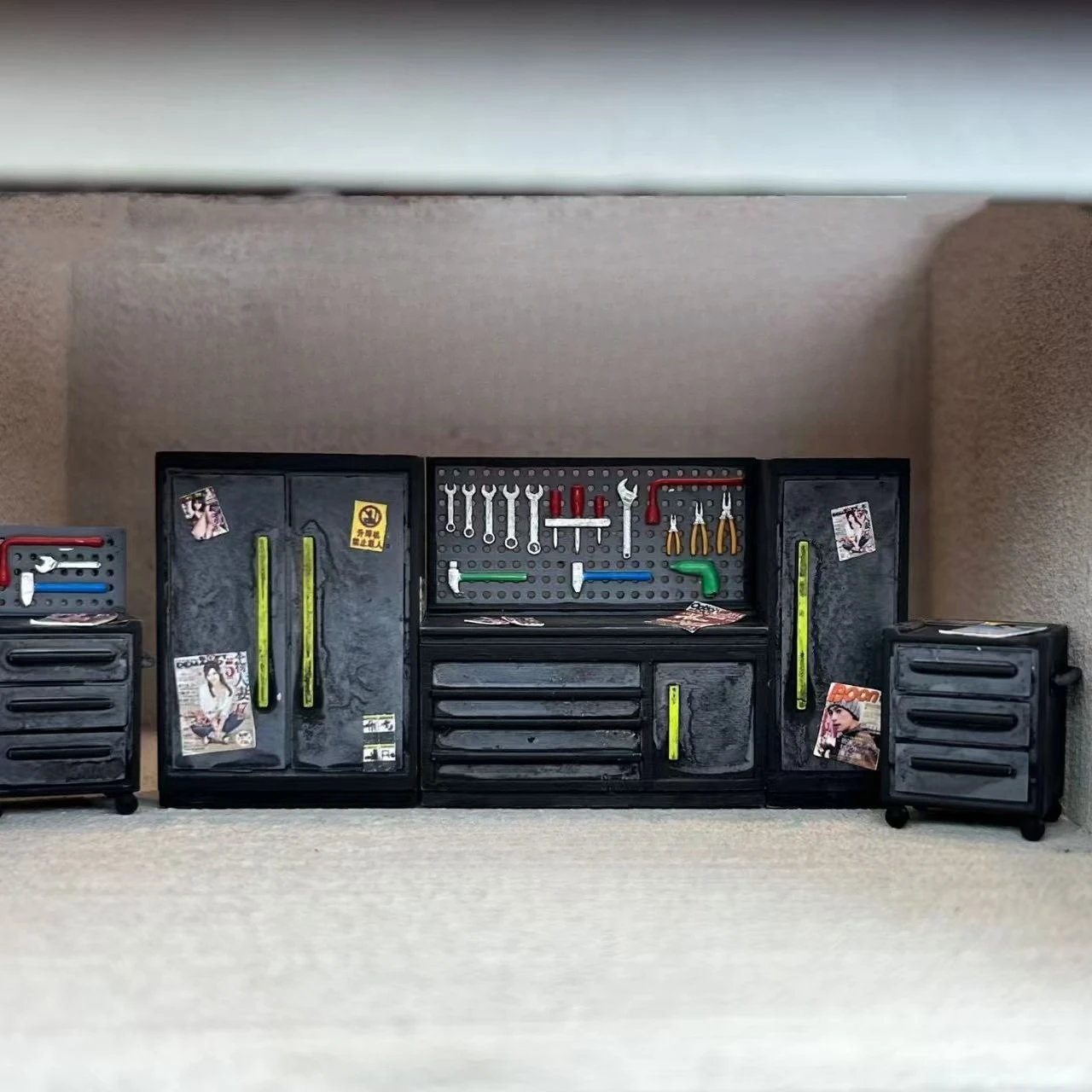 Workshop Tools Background - Diorama 1:64 Warsztat Samochodowy Garaż Rekwizyty