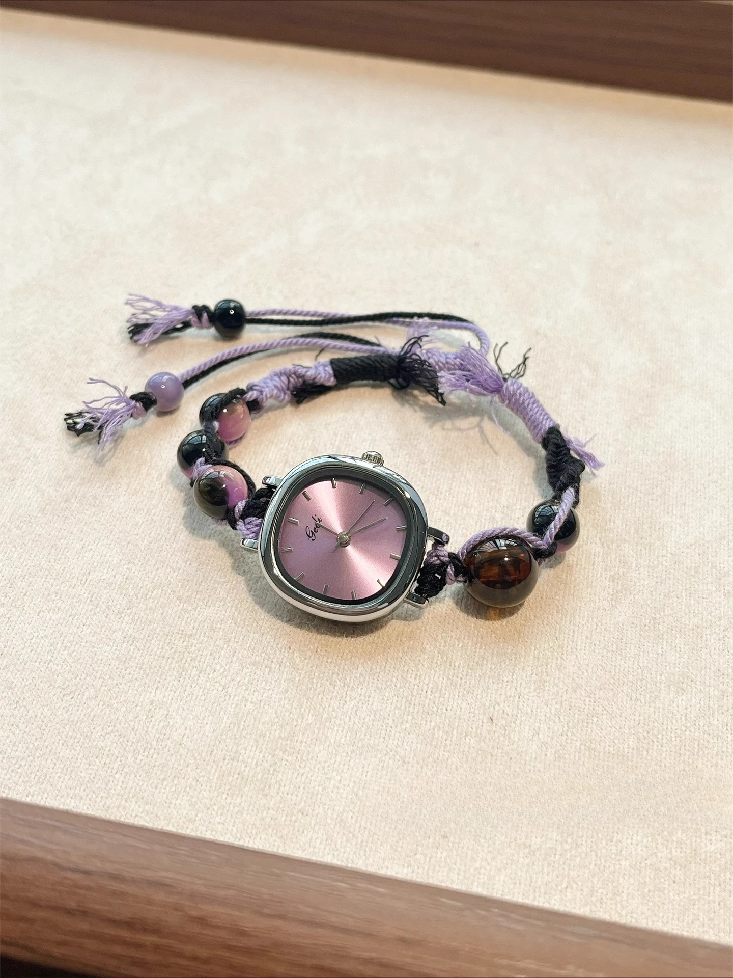 montre-bracelet-noir-et-violet-tendance-pour-femme-simple-artistique-haut-de-gamme-elegante-parfaite-pour-les-etudiantes-et-les-dames-elegantes