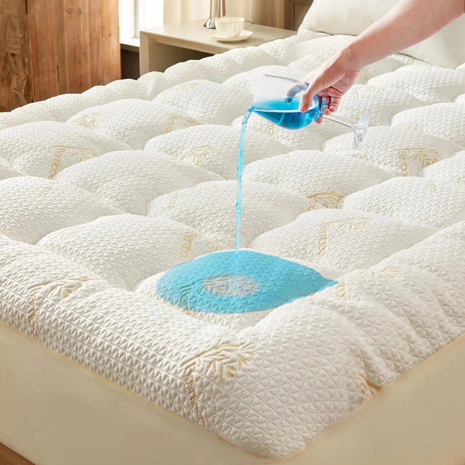 

Премиальный водонепроницаемый наматрасник для двуспальной кровати, дышащий чехол из бамбукового вискозного волокна, глубокий карман для матраса 8-21 дюйм