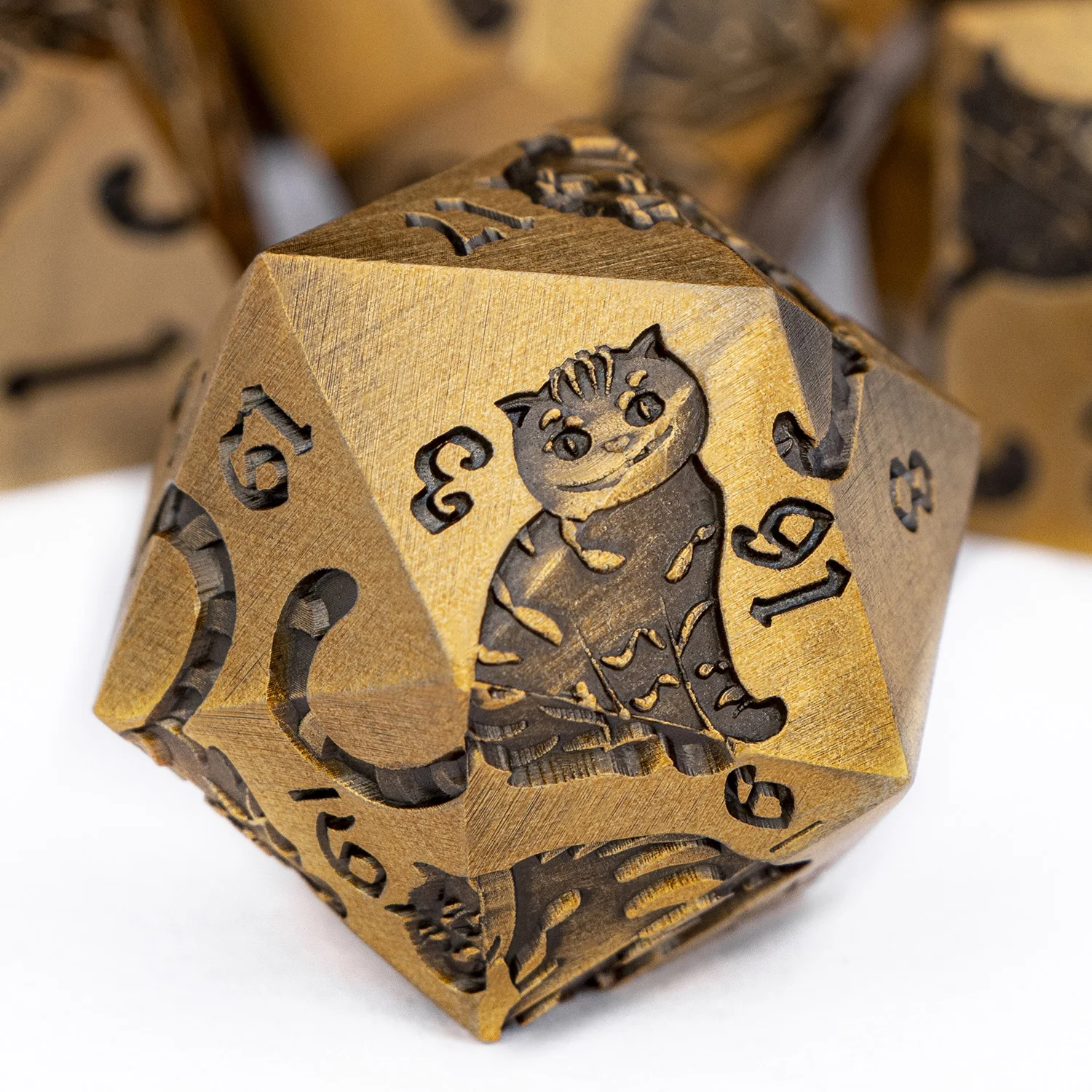7PCS Cat DND Metal Dungeon Dnd Dragon Rolling Dice D20 D&D Ancient Gold RPG Polyhedral D and D Pathfinder Role Playing Game Dice