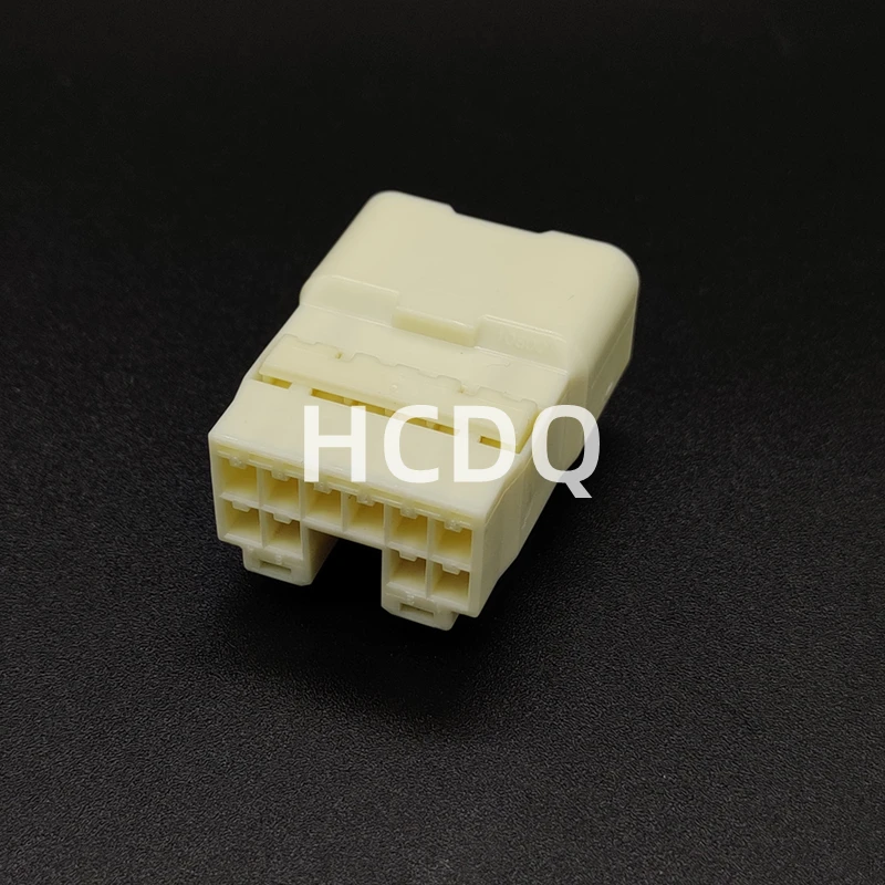 10 PCS Original and genuine 7282-1100 automobile connector plug housing supplied from stock