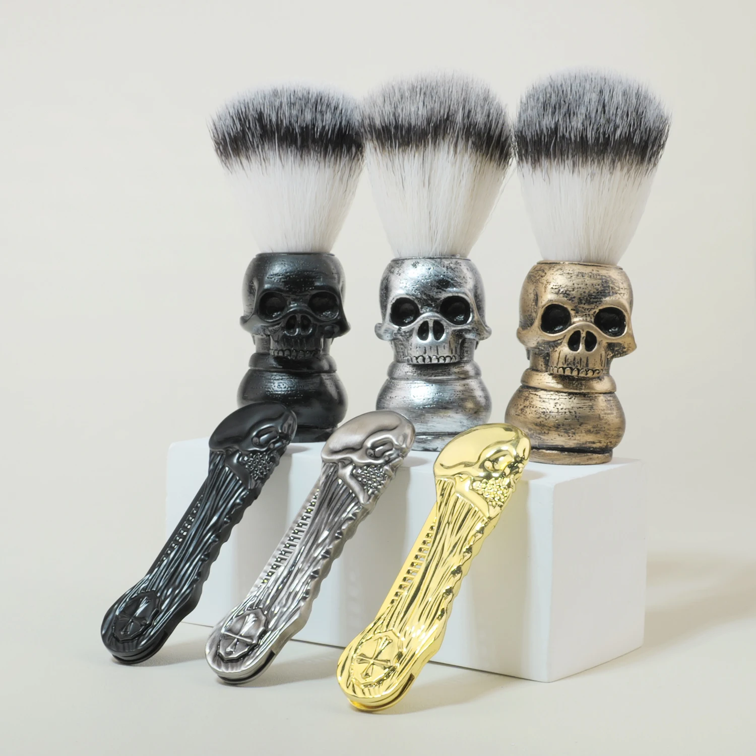 Zinc alloy skull pattern men's comb beard brush set 2/6pcs, oily hairstyle and portable beard comb, easy to carry folding comb