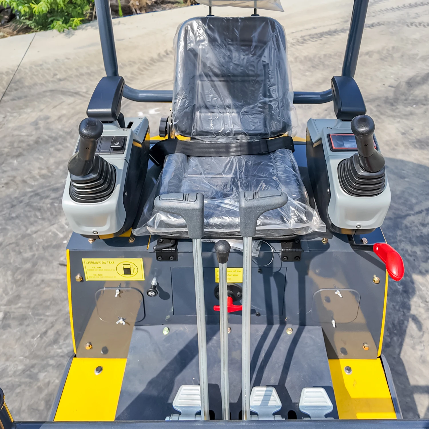 1.8 Ton Mini Excavator EURO5 EPA4 Certified Crawler Digger Factory Direct Telescopic Chassis Hydraulic Attachments Construction