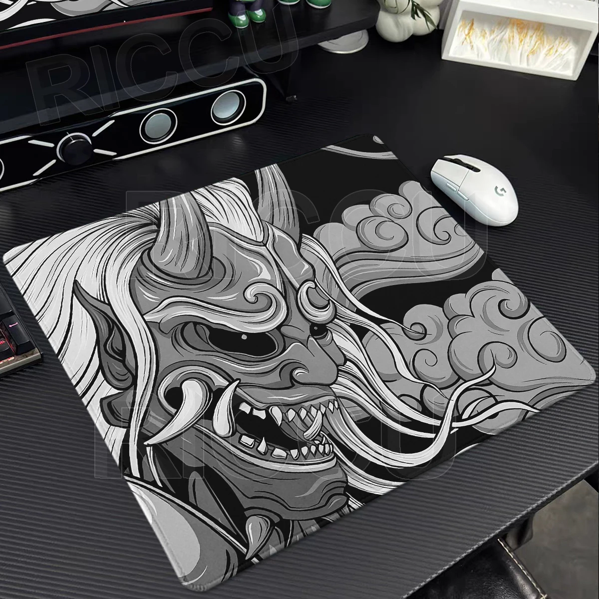 Ghost Face Schwarzes Gaming-Mauspad Samurai-Teufel-Maske XS Schreibtischunterlage Gamer HD-Druck PC-Zubehör E-Sports Tastatur Kleine Tischunterlage