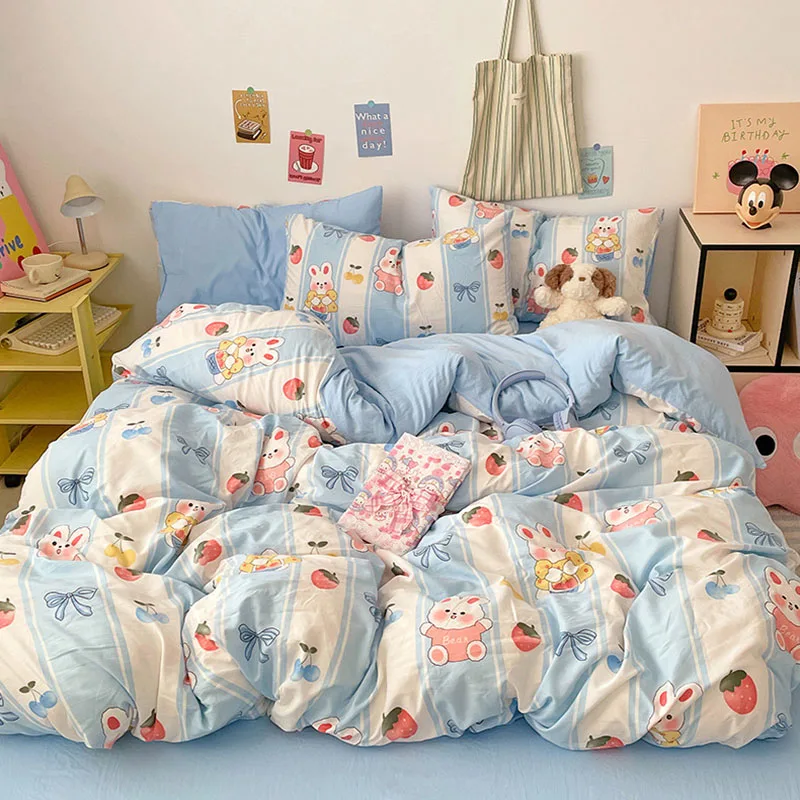 Nuevos juegos de cama con estampado bonito de algodón de nube, juego de edredón súper suave y agradable para la piel para la escuela, hogar, ropa de cama doble King para dormir