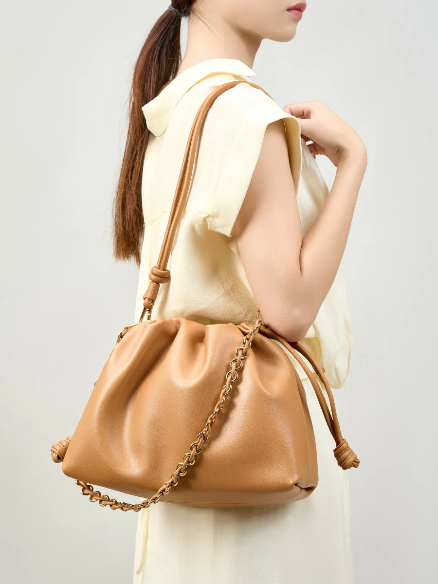 

Genuine leather large capacity women's handbag new commuting high-end shoulder bag crossbody leather hobos bag