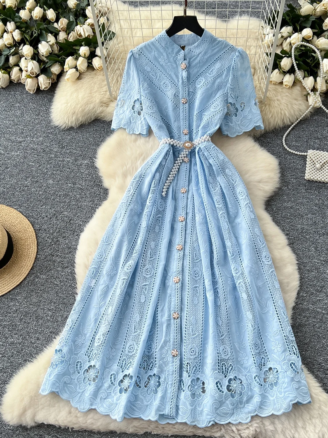 Vestido Longo E com Sobraia Estilo F Bordado Recortado com Botão Único Cintura Alta Versão Coreana Verão