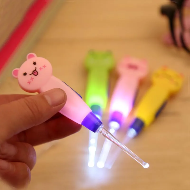 Baby Care Ear Spoon Light Child Ears Cleaning with Light Earwax Spoon Digging Luminous Dig Ear Cartoon Spoon Child Accessories