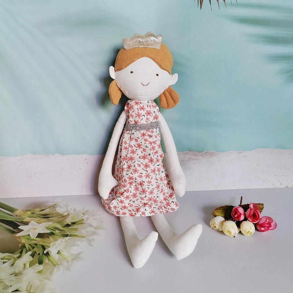 New Design Fabric Stuffed Dolls Wearing Beautiful Floral Dress Soft and Cute for Girl\'s Gift and Playing Mate & Companion