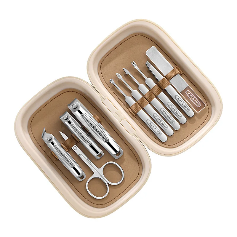 Un set di 10 pezzi di tagliaunghie in acciaio inossidabile, tagliaunghie per pelle morta, tagliaunghie inclinate, sfregamento delle unghie e manicure