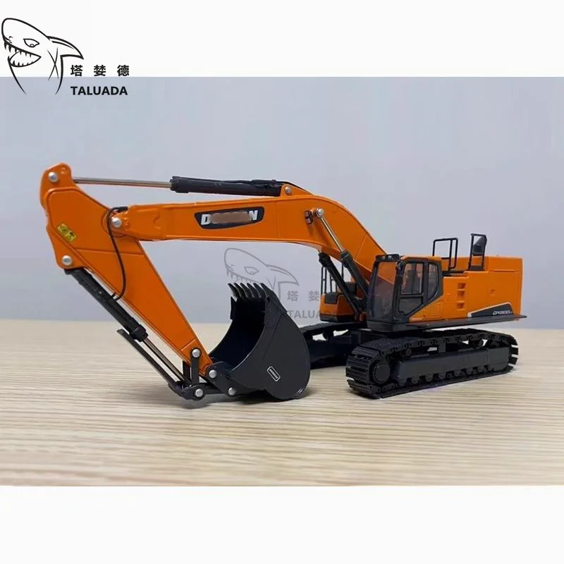 For Doosan DX800LC-9 Excavator Model Widened Thickened Crawler Alloy 1:50 Scale Toy