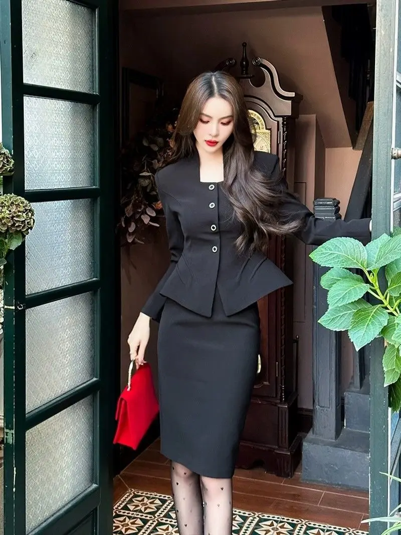 

Профессиональный пиджак, новинка 2025, осенне-зимняя мода, темпераментная черная полуюбка, комплект из двух предметов, женская одежда