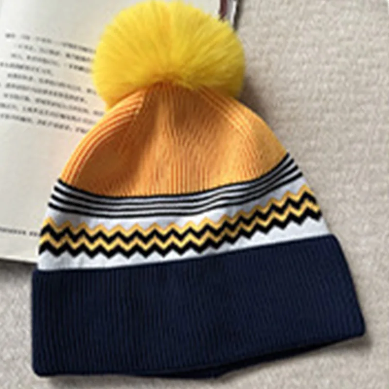 หมวกไหมพรมสไตล์ยุโรปและอเมริกาสำหรับผู้ชายและผู้หญิง สวมใส่สบาย อบอุ่นได้ทุกฤดู เหมาะสำหรับคนศีรษะใหญ่ ป้องกันความหนาว