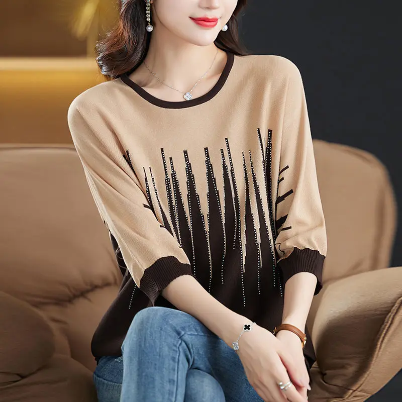 Autumn Hot Stamping Women\'s 2024 New Splicing O-Neck Fashion Loose Sweater Minimalist Casual Seven Quarter Sleeve Knitted Tops