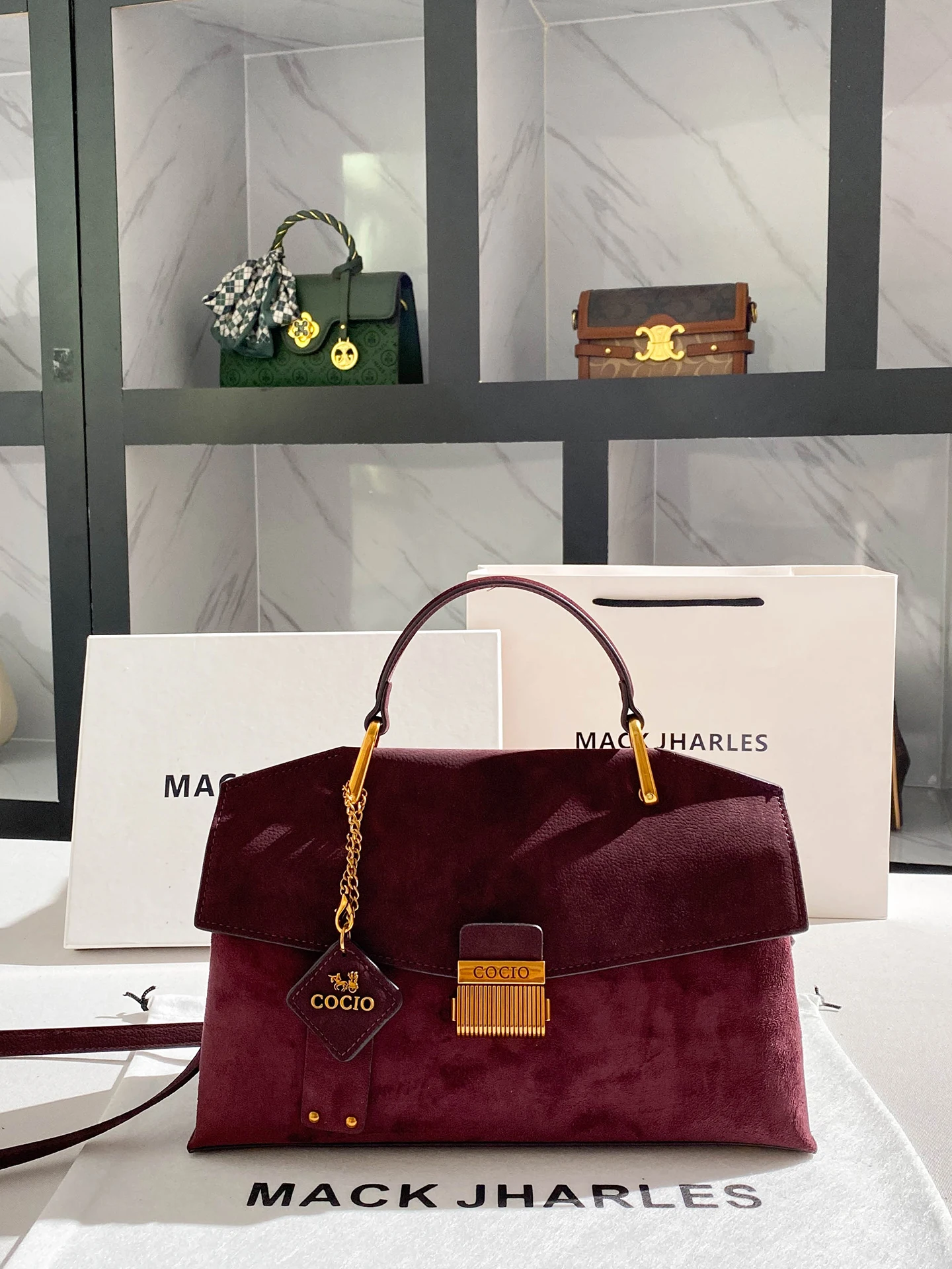 

Vintage and Retro Handheld Bag with Delicate Design 2025 Winter Newly Trendy and Popular Shoulder Crossbody Bag for Party