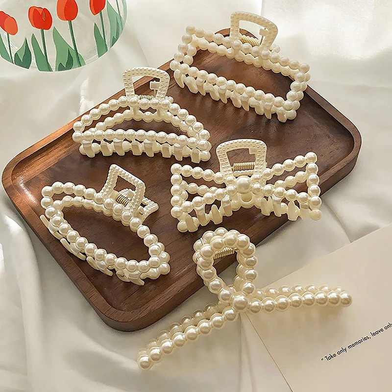 Elegant Imitation Pearl Hair Claw Clips For Women Fashion Geometric Headwear Shark Clip Back Head Hair Clip Hair Crab Accessory image 3