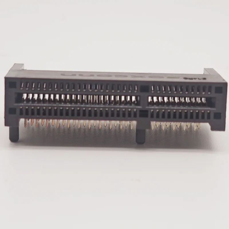 Foxconn 2EG63213-D2DL-4F R/A PCIE 64PIN ثني قدميك واستلقاء على 90 درجة