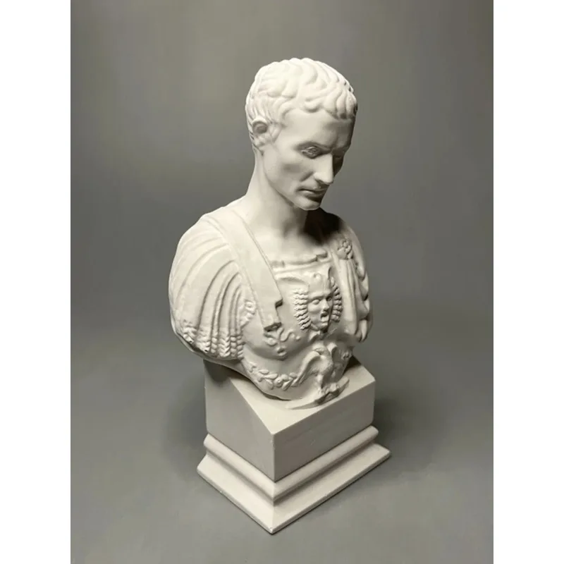 

Museum Quality Creative Caesar Plaster Statue Sculpture Bust Personality Niche Model Ornaments for Home Decoration