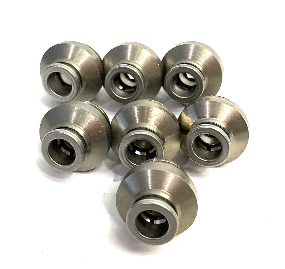 KQB2S10-G04 Metal Straight Male Fitting, Hex Internal, 10mm Tube OD LOT OF 7