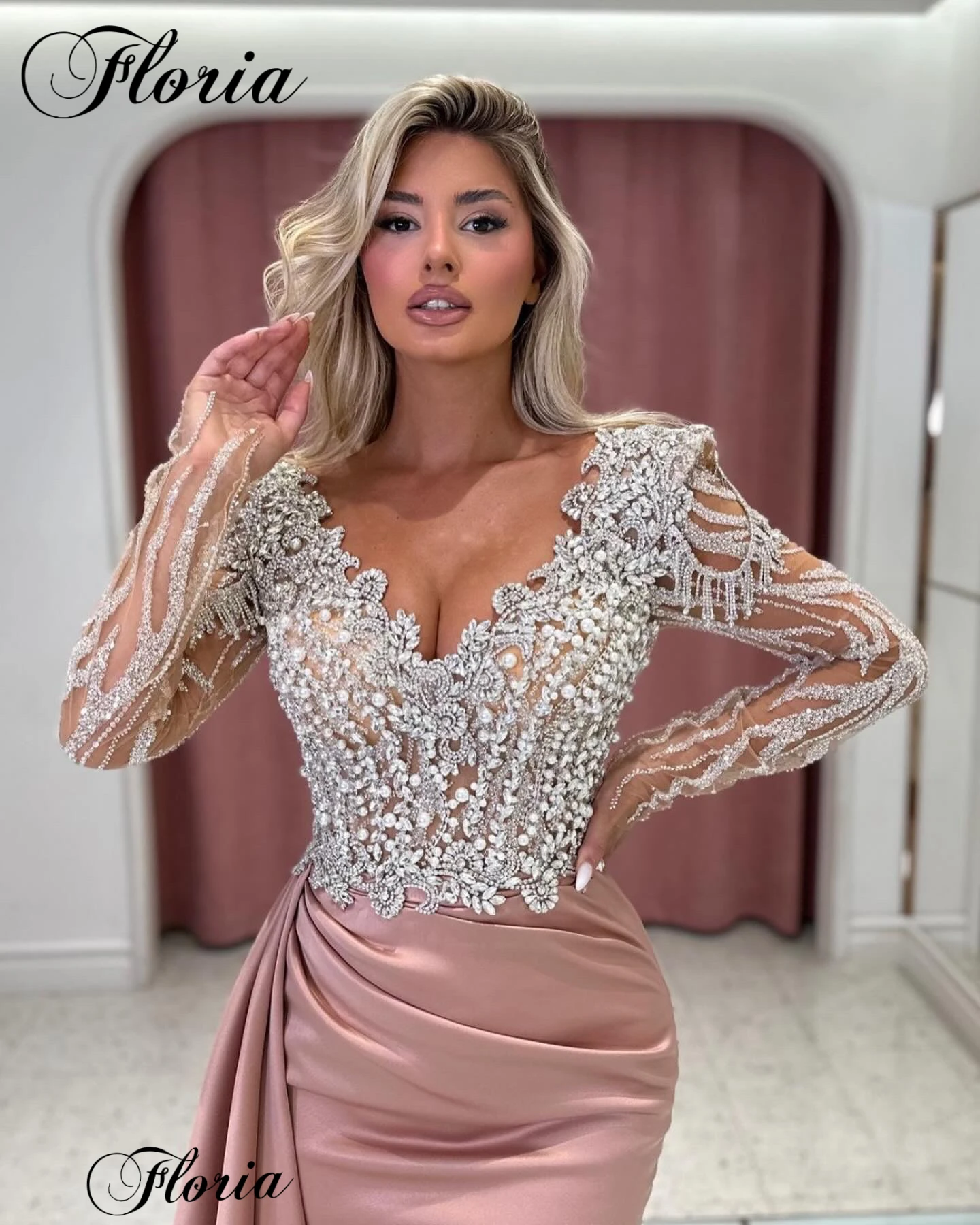 Simple Long Sleeves Cocktail Dresses With Crystals Mermaid V-Neck Prom Dresses For Women Vestidos De Cóctel Coutures Gowns