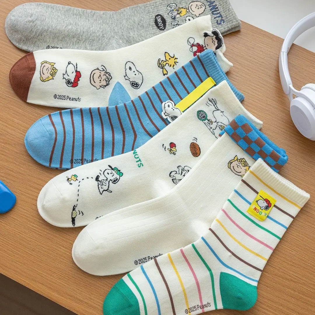 

6 пар универсальных носков kawaii 2025 Mid Tube Snoopy, милые хлопковые носки с героями мультфильмов для студентов, спортивные носки для девочек, подарки, игрушки