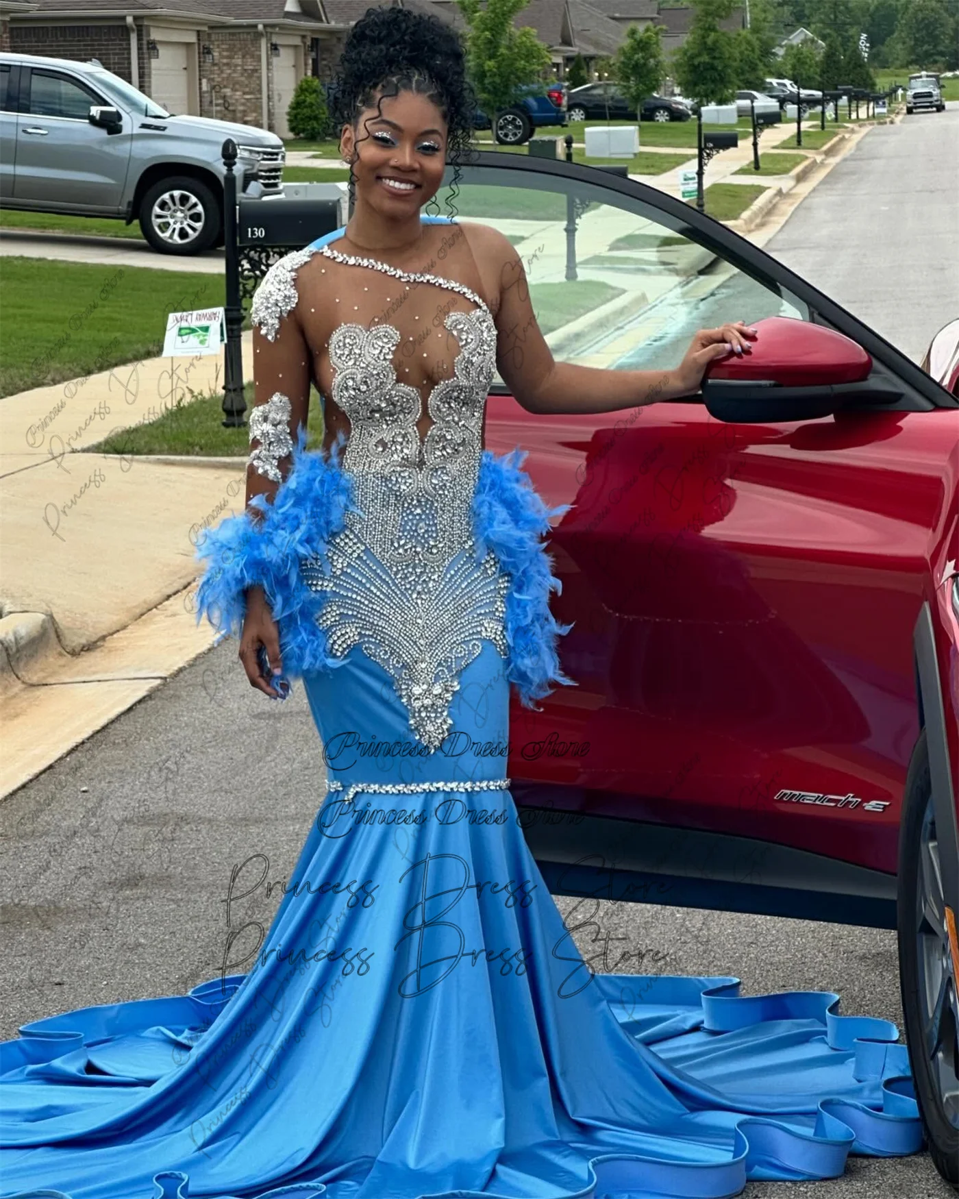 Luxury Feathers Prom Dress For Black Girls 2025 Crystals Rhinestones Birthday Gown Evening Dress Robe De Soiree Customized