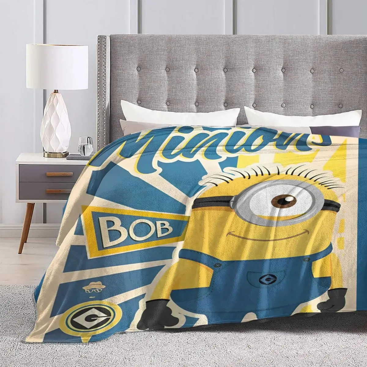 MINISO Minions Blanket Travel Flannel Throw Blanket For Couch Chair Soft Warm Design Quality Bedspread Gift