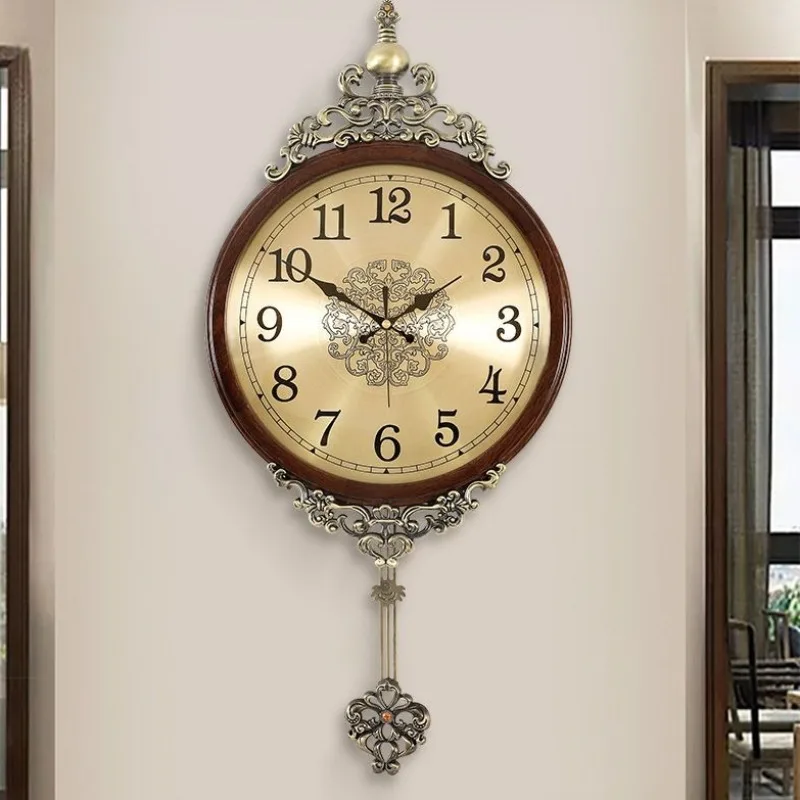 Vintage Style Wall Clocks Solid Wood Silent Clock European Luxury Timepiece Living Room Household Fashion Wall Decor Ornament