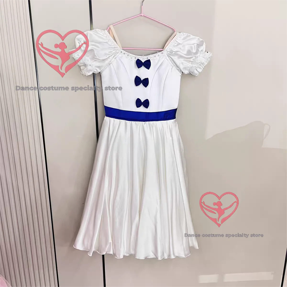 Vintage Bowknot Puff Sleeve Ballet Dress for Children for Graduation Celebrations and Dance Performances