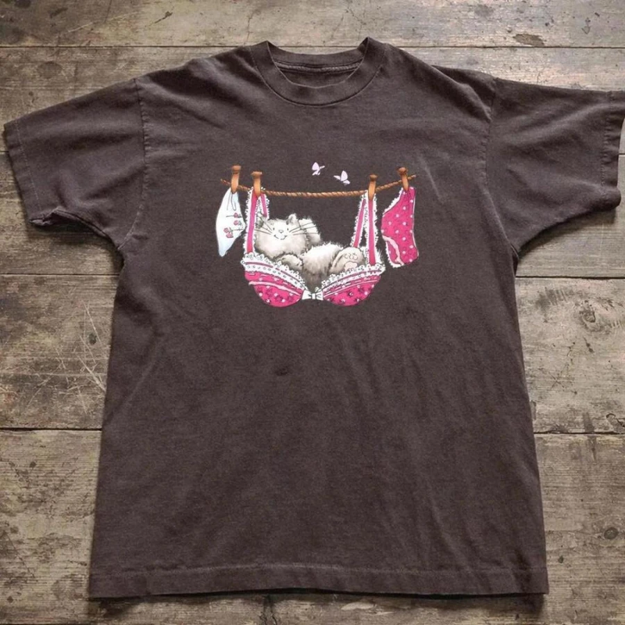 Vintage 1980S Graphic T-Shirt With A Humorous Featuring A Cat In A Bra Y2K Men Short-sleeved Loose Casual Printed Top