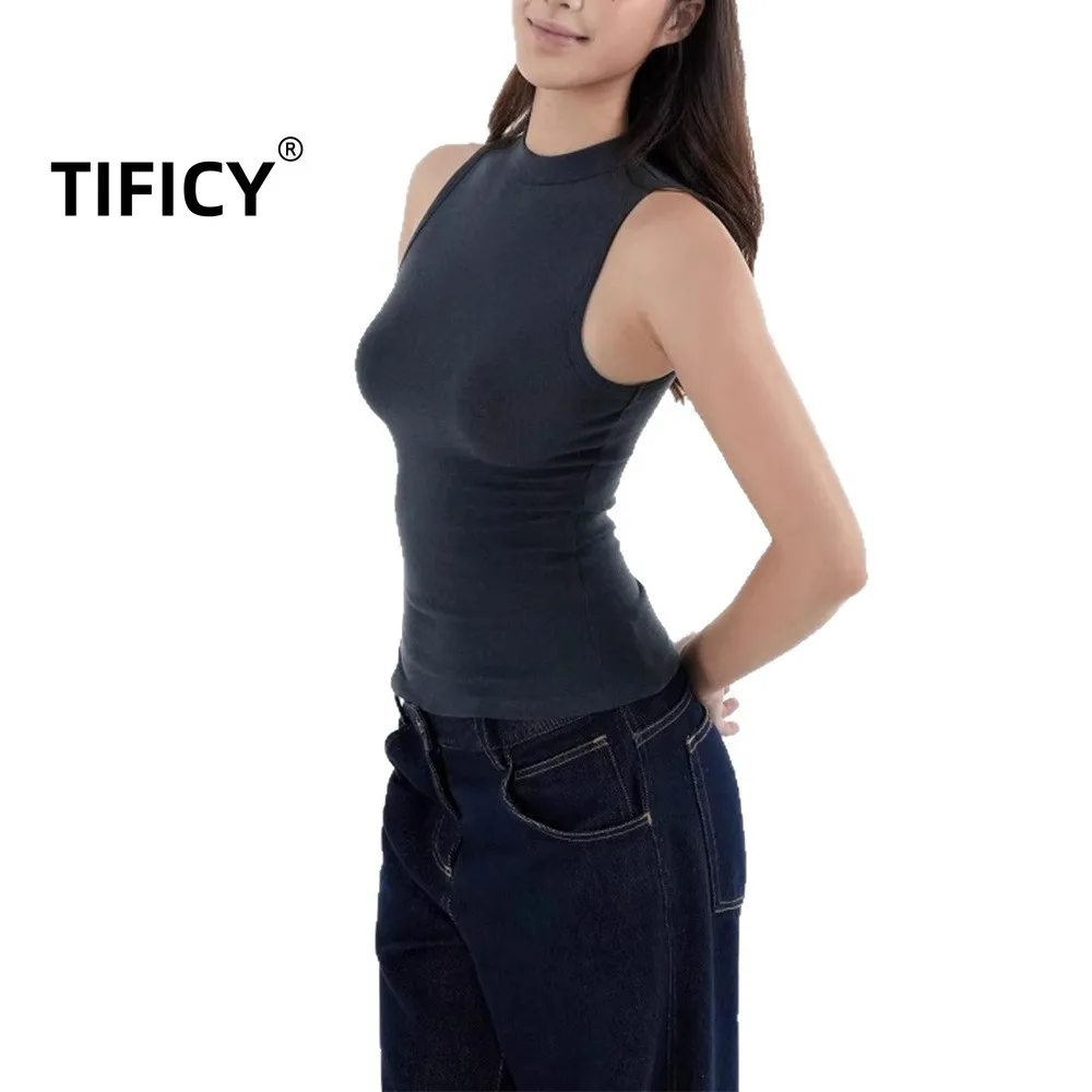 

Retro Sport Semi High Neck Sleeveless Top with Slim Fit Elastic Tanks Women Wearing A T-shirt on The Outside Tanks Tops