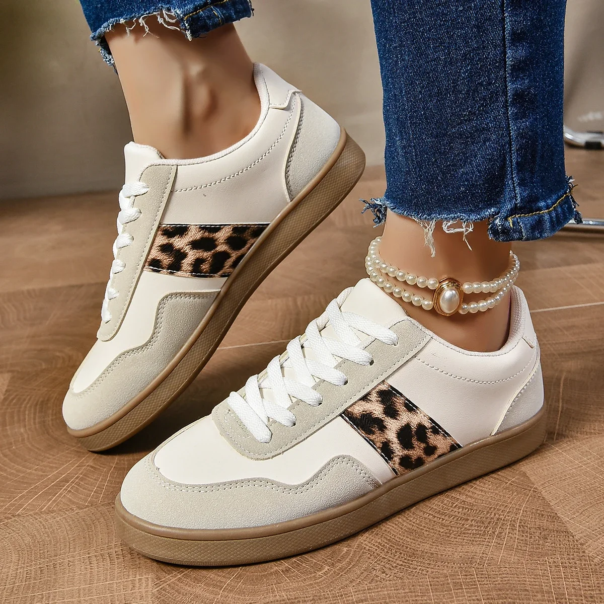 

Women Sneakers 2024 New Fashion Luxury Designer Shoes for Women Brand Classical Outdoor Sneakers Casual Women Zapatos De Mujer