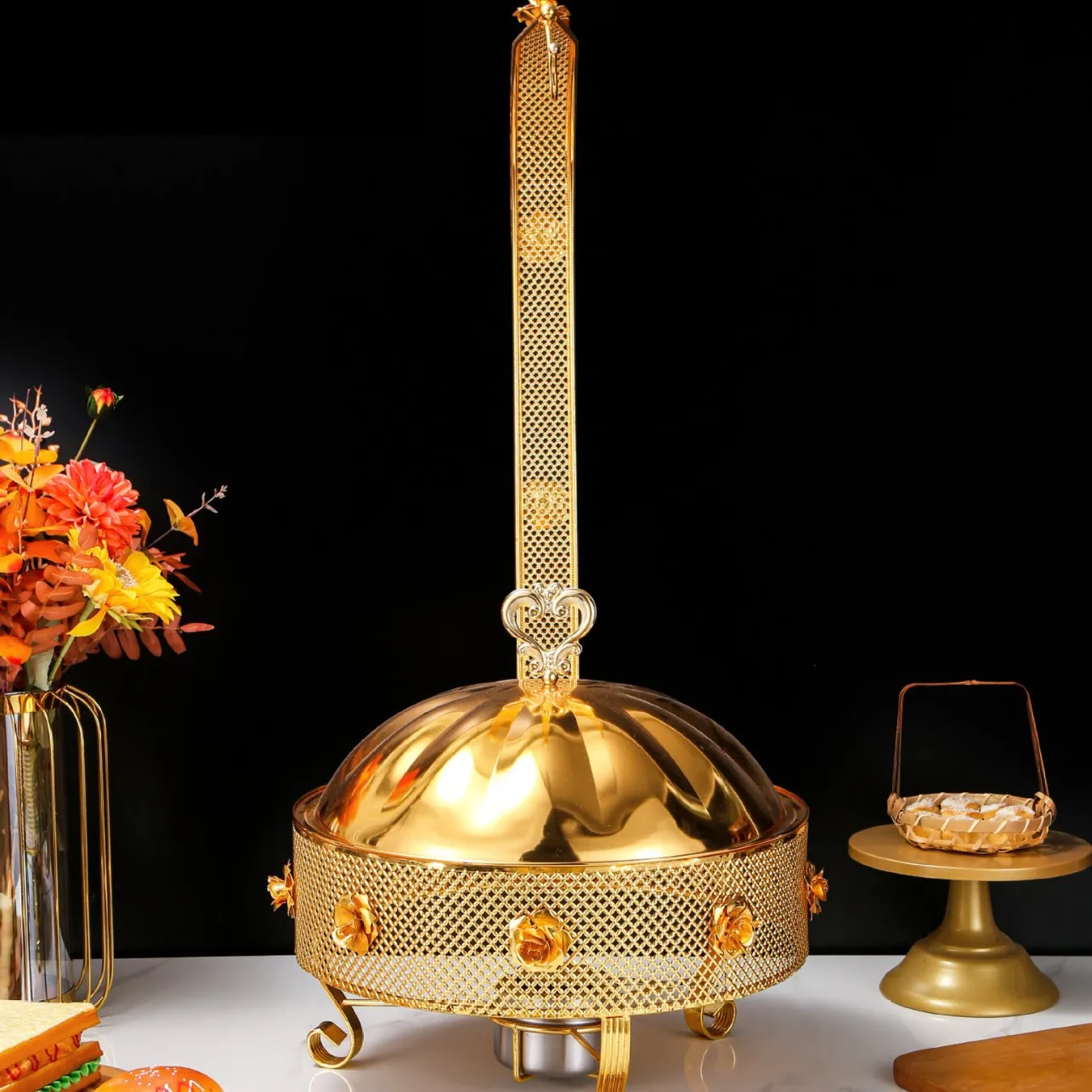 

Stainless steel luxury golden alcohol stove restaurant buffet stove hotel pumpkin welding flower stove