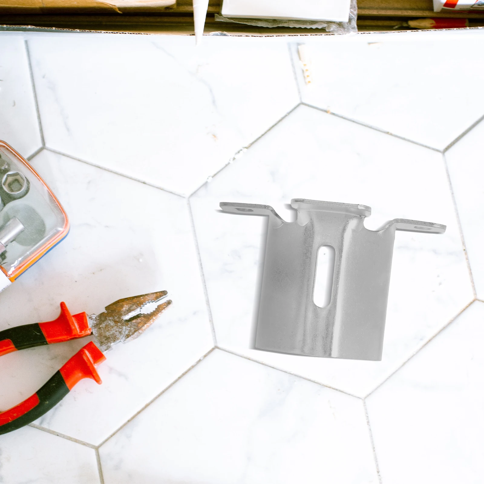 

2Pcs Galvanized Roller Shutter Bracket Iron Material Long-Term Use Easy Installation for Doors Windows Louvers Support Kit