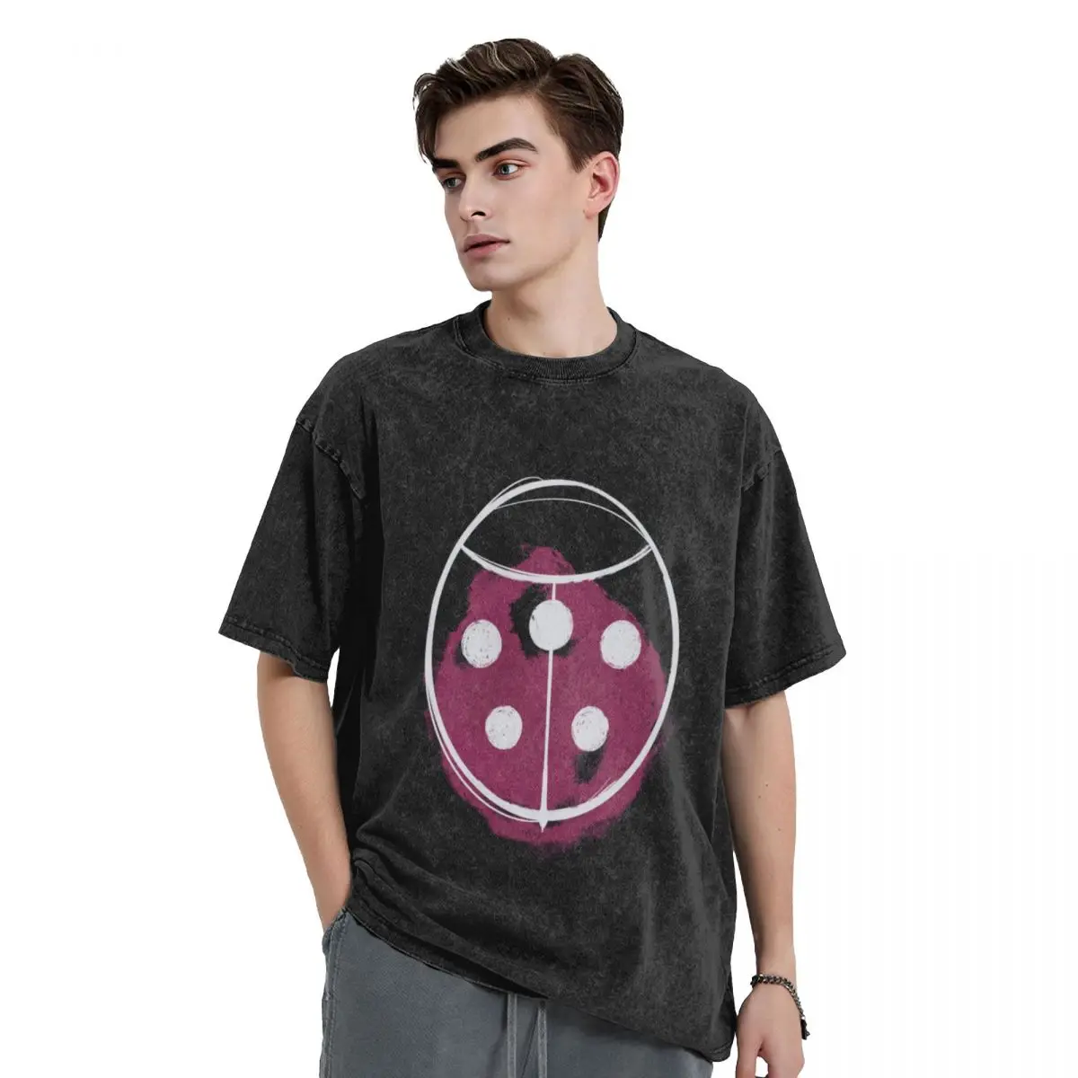 

Bug Loving Chameleon Friend T-Shirt oversizeds man t shirt korean fashion cotton graphic tees mens t shirts pack